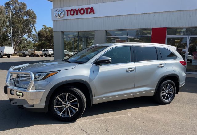 2018 Toyota Kluger GXL AWD - Image 2
