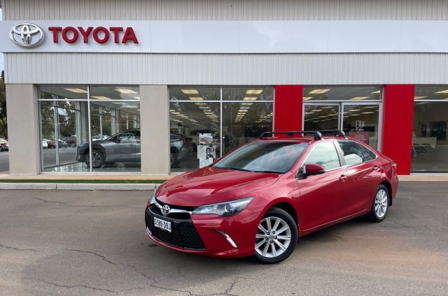2016 Toyota Camry Atara S