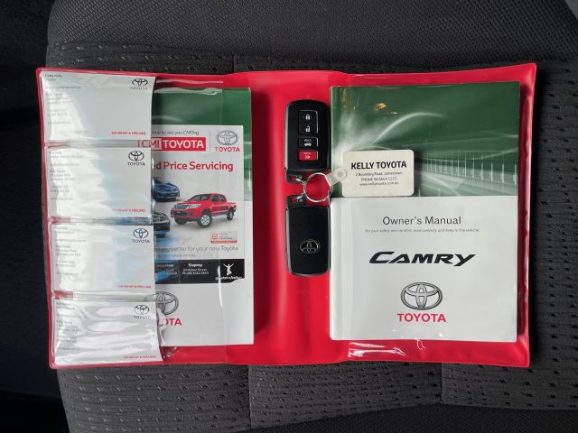 2016 Toyota Camry Atara S - Image 20