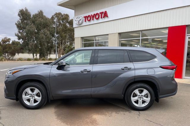 2022 Toyota Kluger GX 3.5 V6 - Image 3