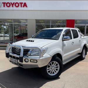 2015 Toyota Hilux SR5 4x4 Dual Cab