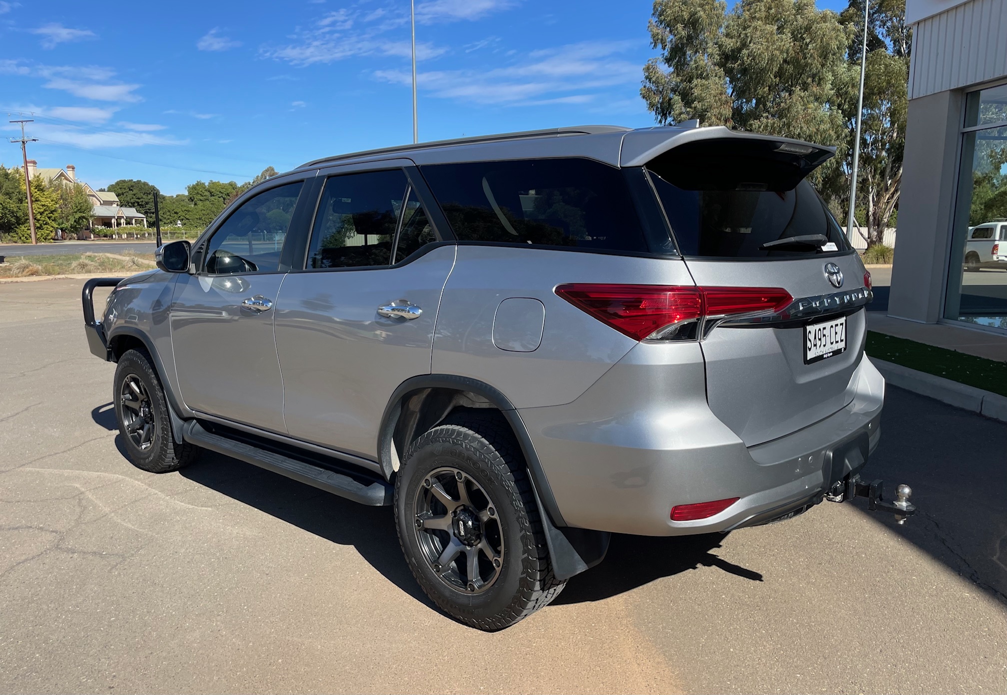 2019 Toyota Fortuner GXL - Image 4