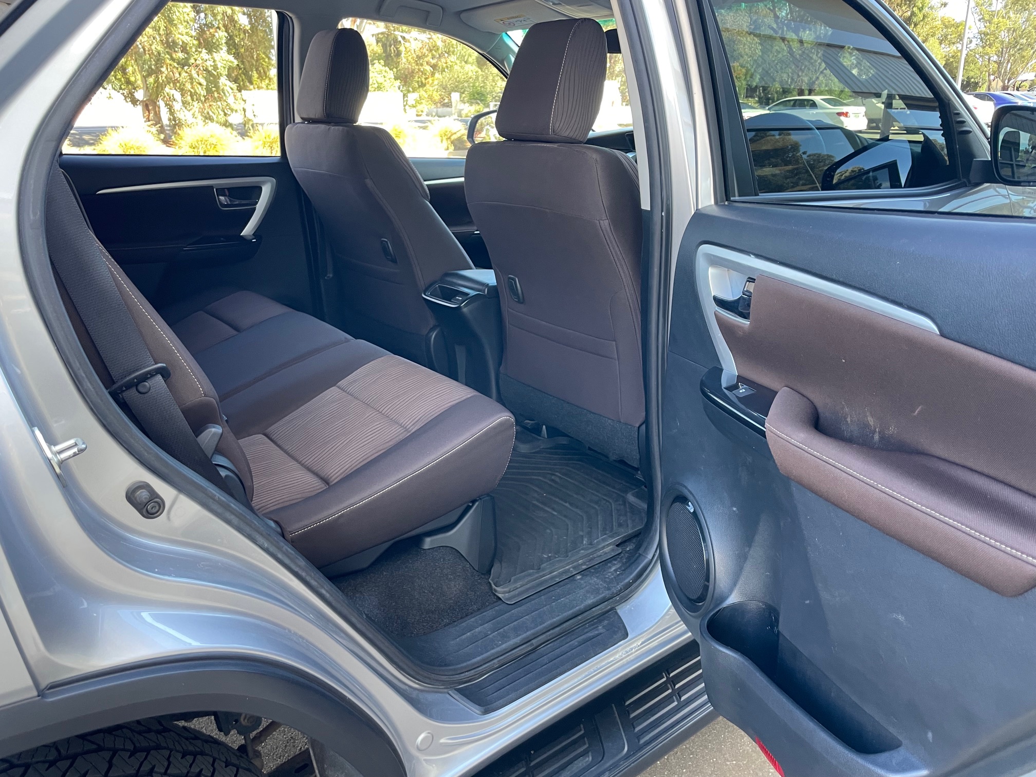 2019 Toyota Fortuner GXL - Image 17