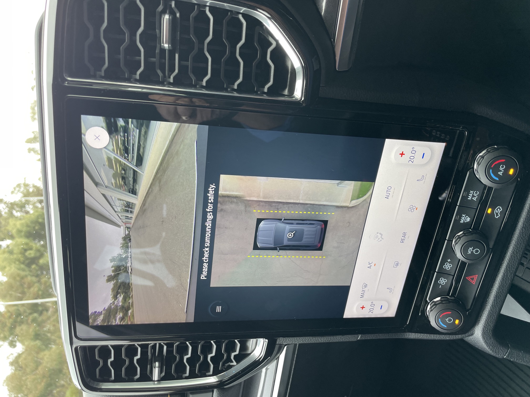 2024 Ford Everest Wildtrak V6 - Image 12