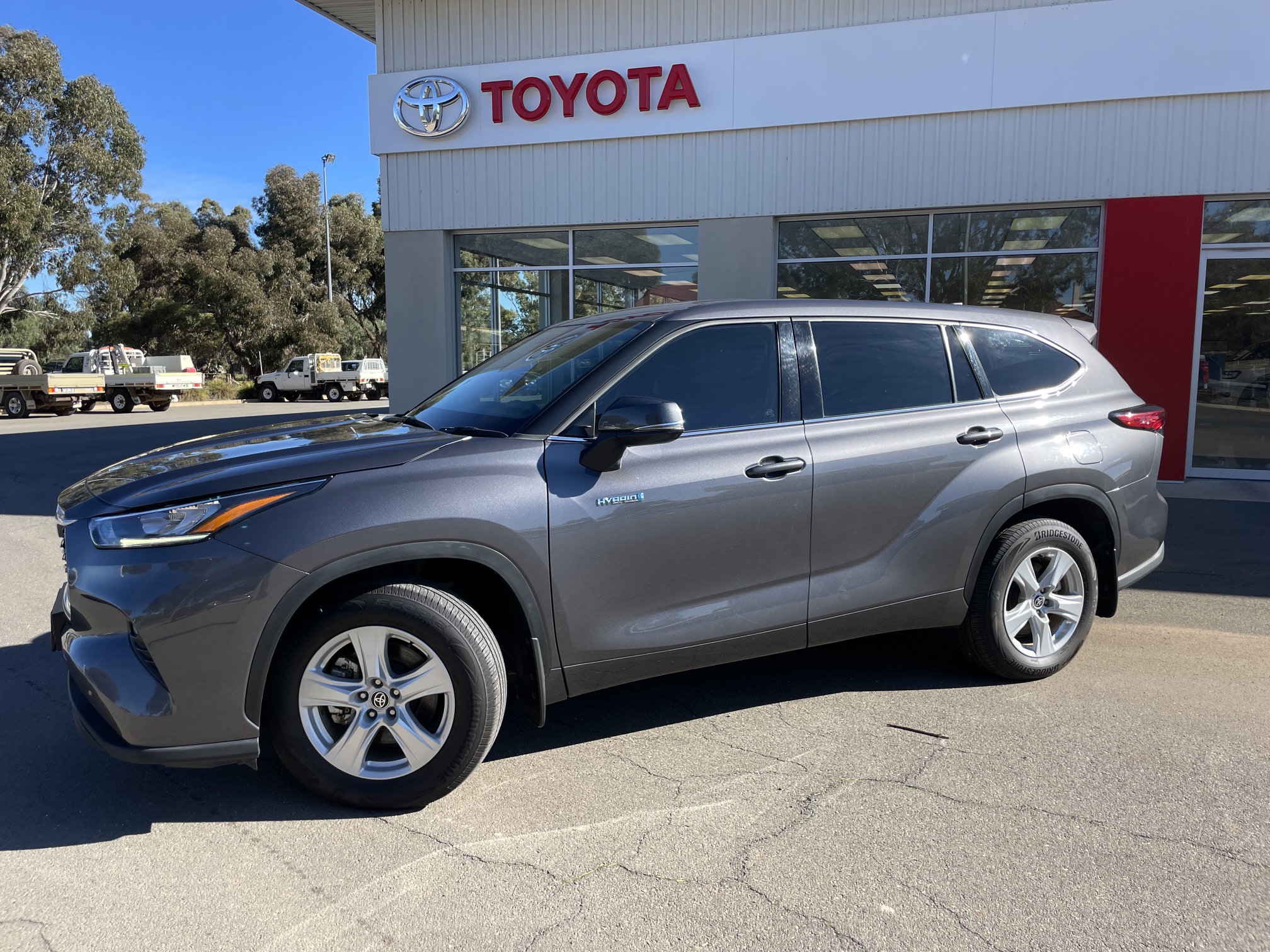 2021 Toyota Kluger GX AWD Hybrid - Image 2