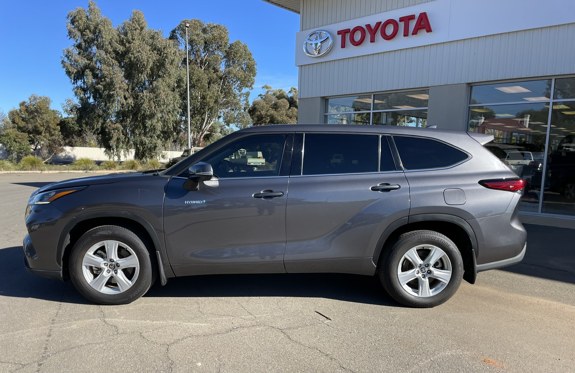 2021 Toyota Kluger GX AWD Hybrid - Image 3