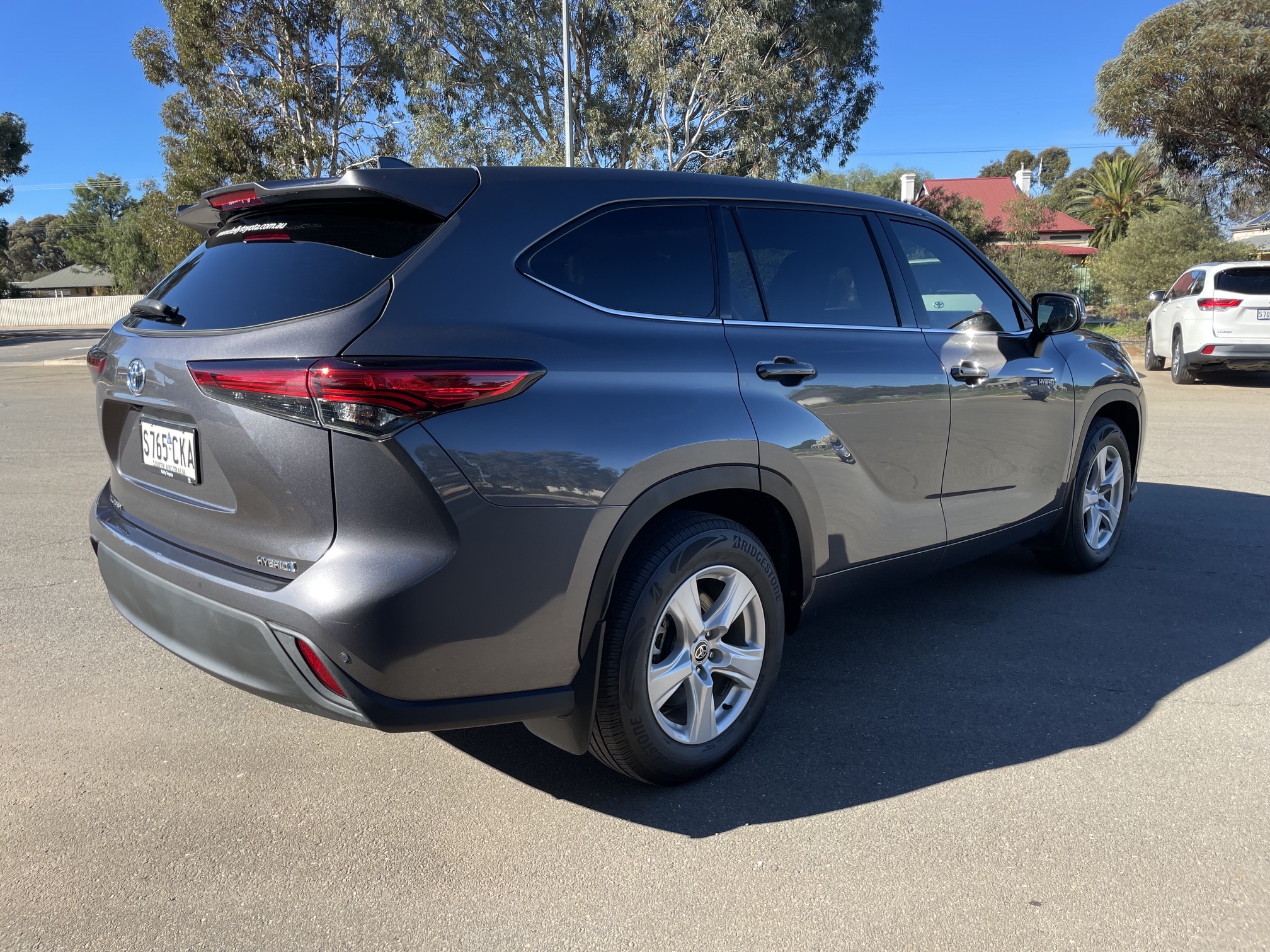 2021 Toyota Kluger GX AWD Hybrid - Image 6