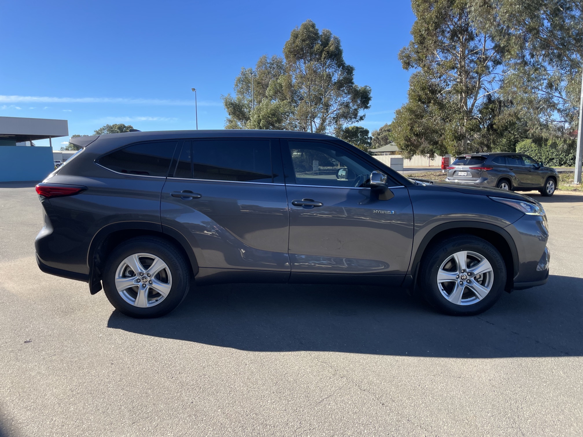 2021 Toyota Kluger GX AWD Hybrid - Image 7