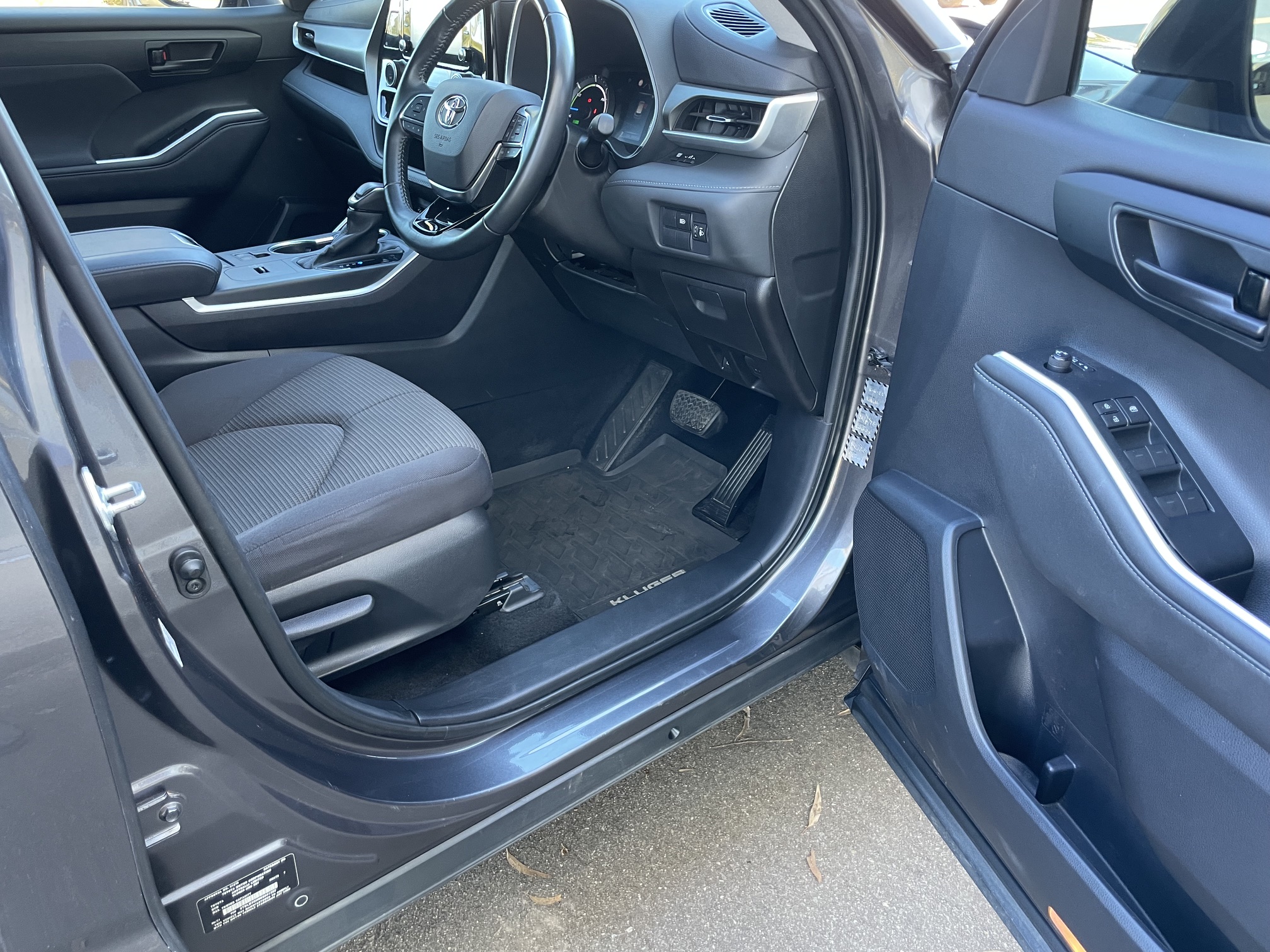 2021 Toyota Kluger GX AWD Hybrid - Image 13