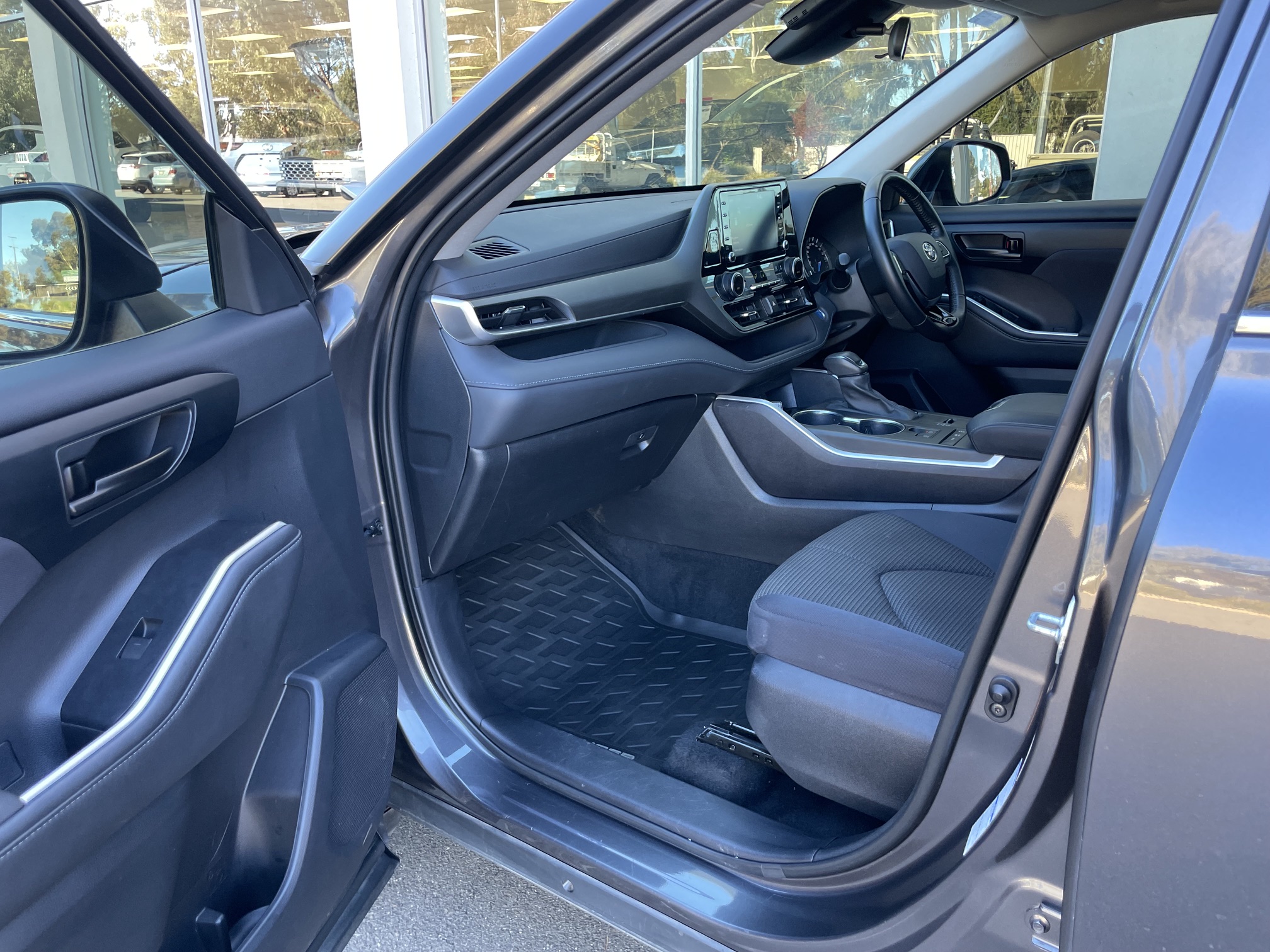 2021 Toyota Kluger GX AWD Hybrid - Image 19