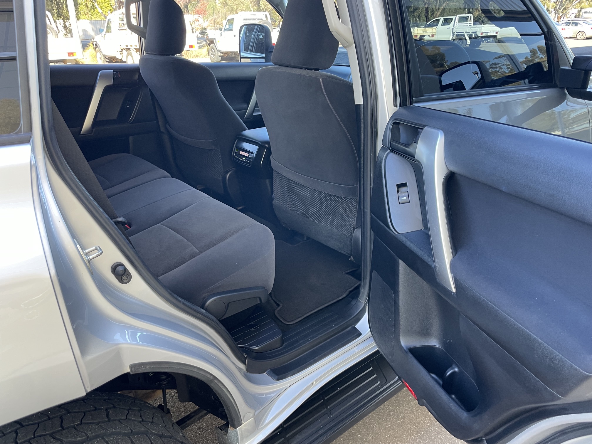 2014 Toyota Prado GXL Turbo Diesel - Image 15