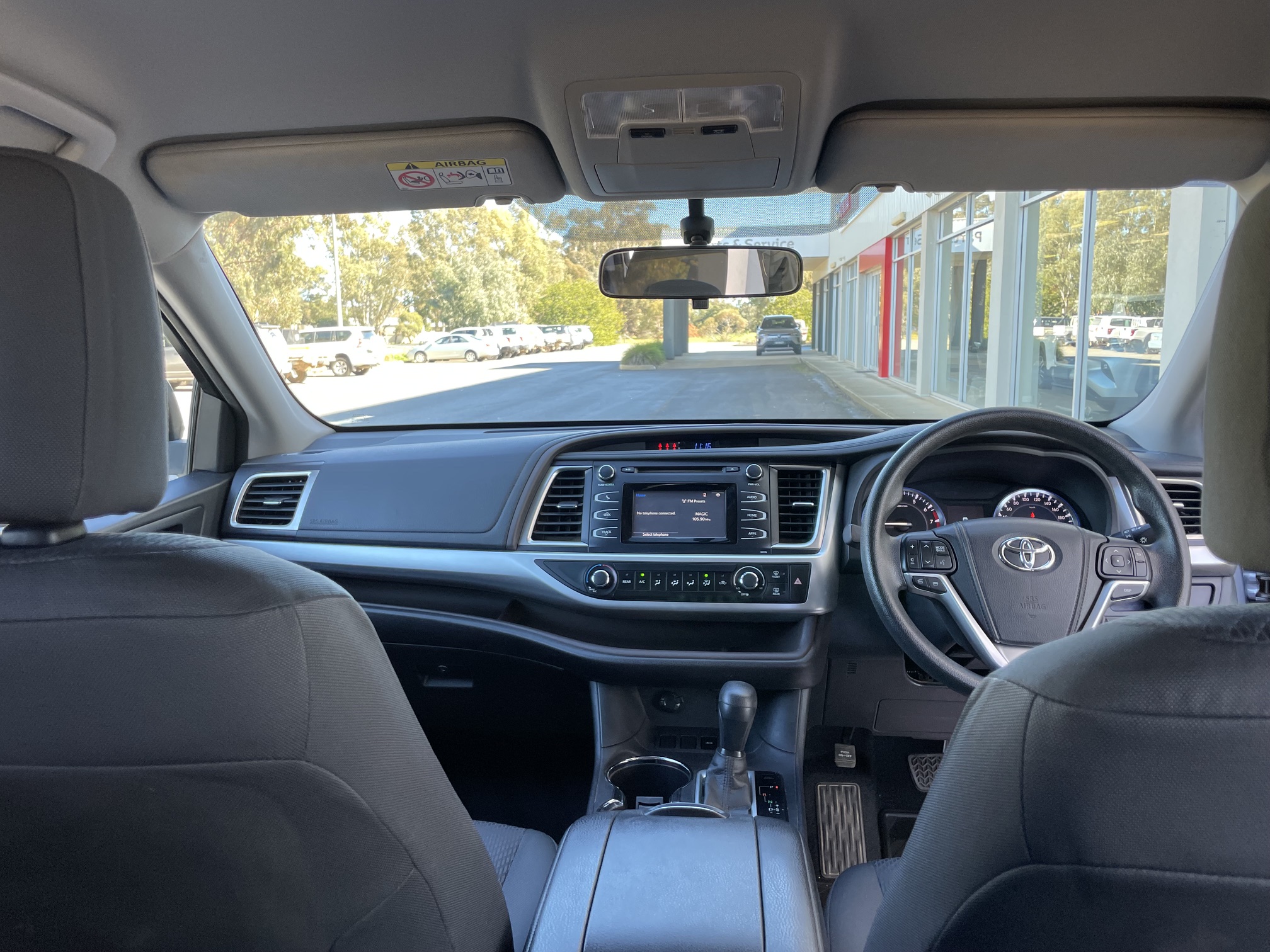 2015 Toyota Kluger GX 7 Seater - Image 12