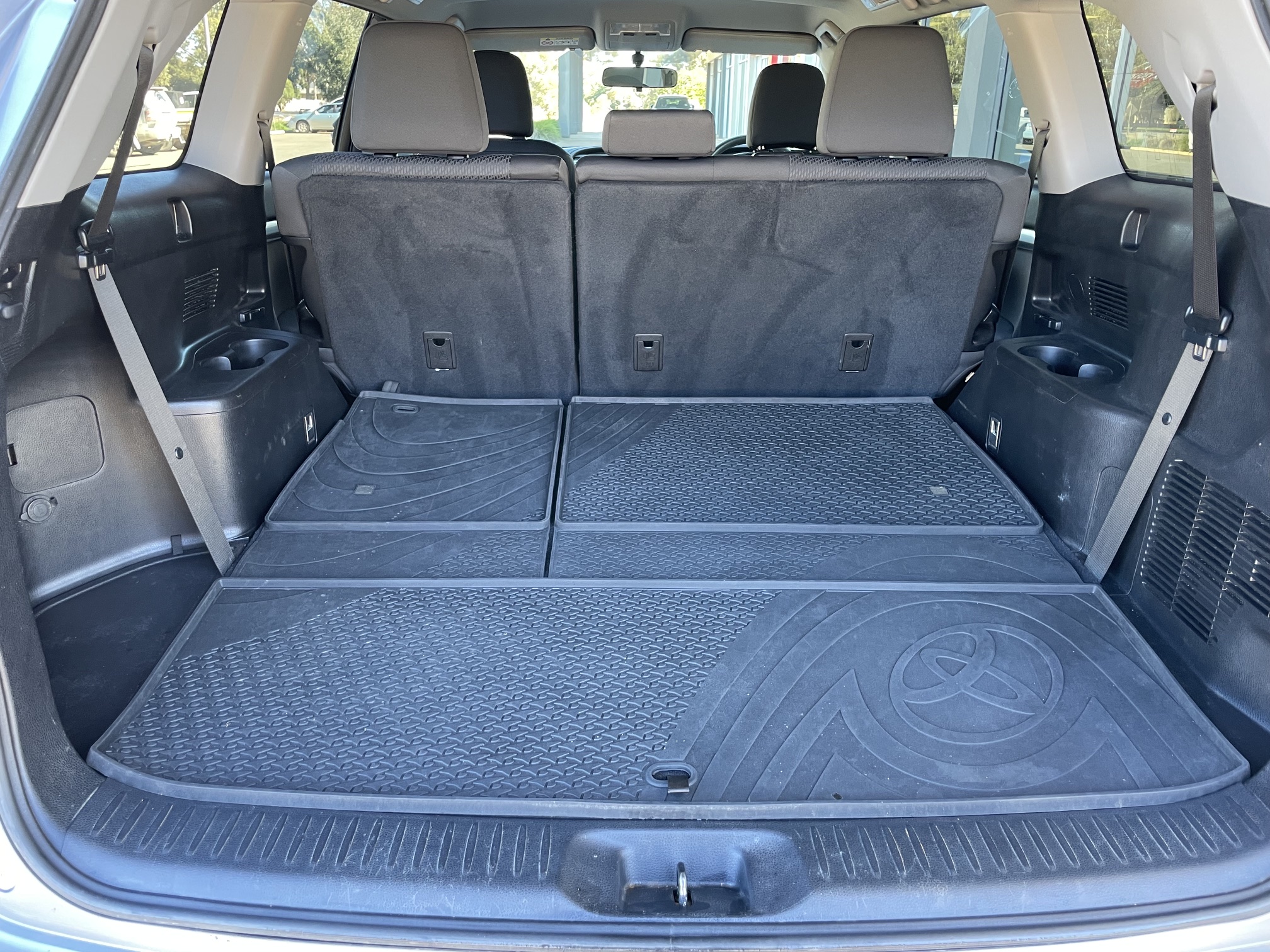 2015 Toyota Kluger GX 7 Seater - Image 16